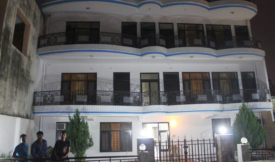 רישיקש Prasanna Inn מראה חיצוני תמונה